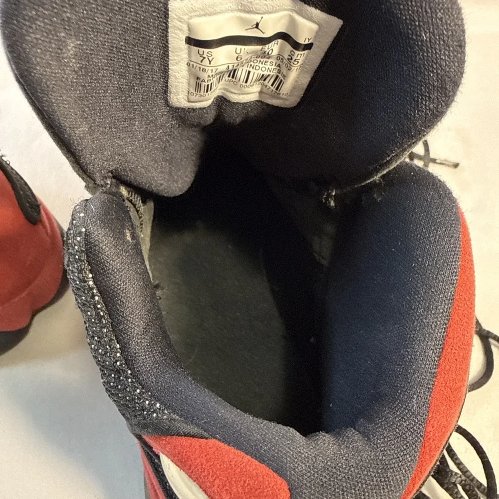 Nike Air Jordan 13 Retro Bred Black Red 7Y Pre-Owned 2017 Release
